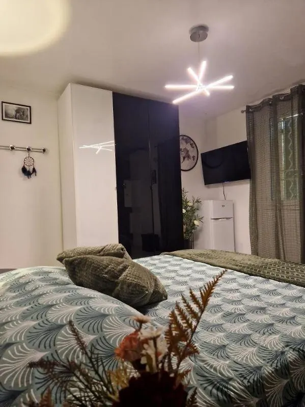 Mes Chambres A La Campagne Οράνζ
